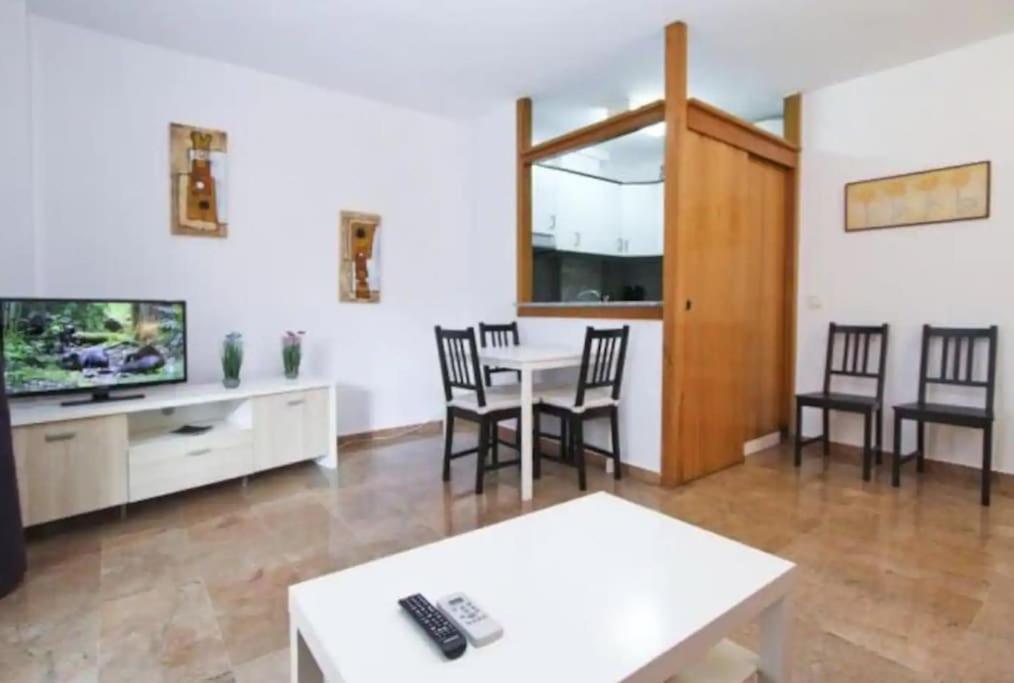 סאלו White Beach 100M Playa, Wifi, Pool 6Pax מראה חיצוני תמונה